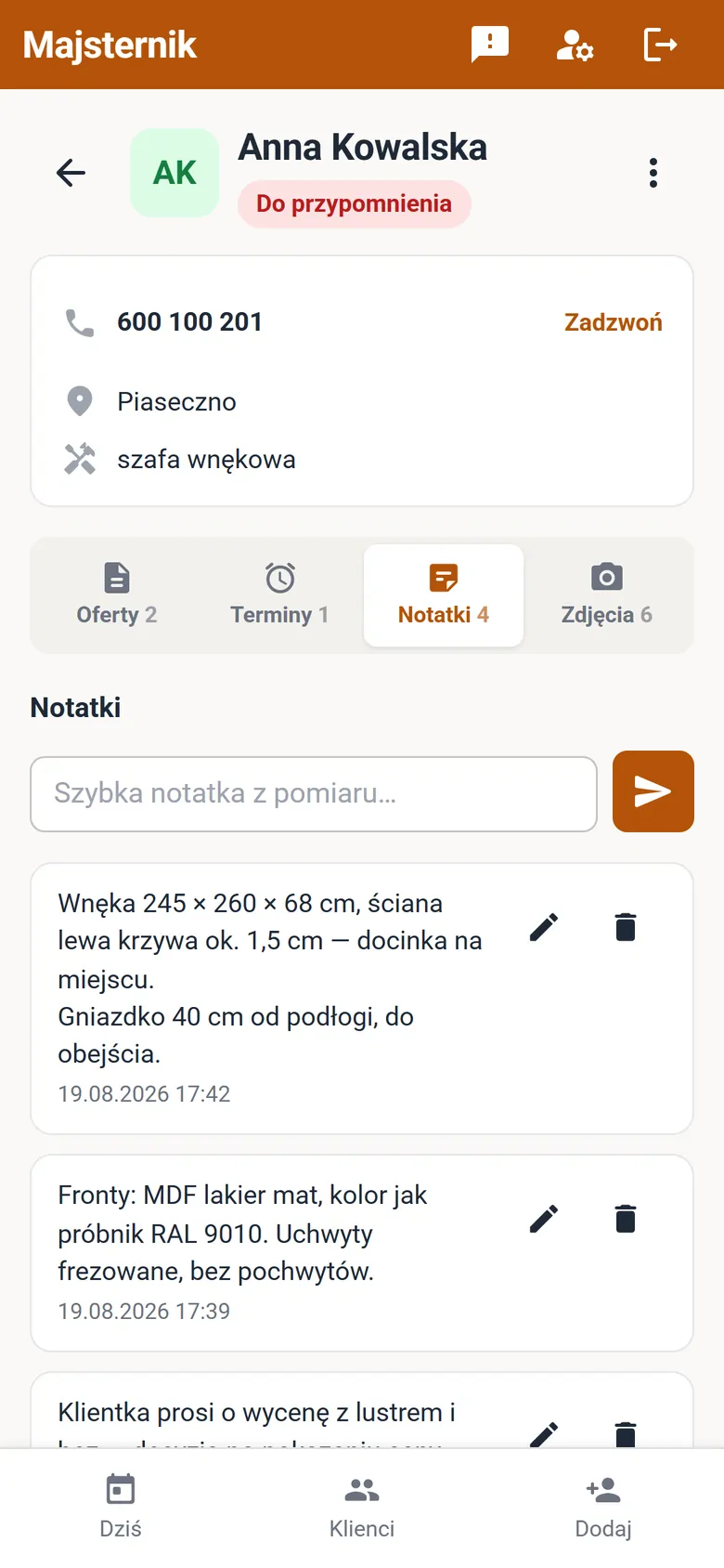Karta klienta w telefonie: dane kontaktowe, zakładki i notatki z pomiaru